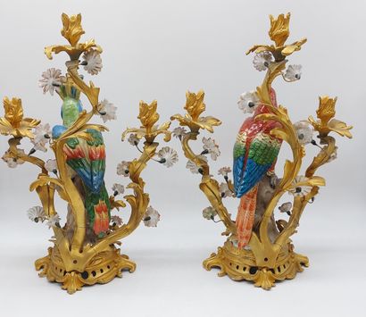IMPORTANT PAIR OF CANDELABRES in gilt and...
