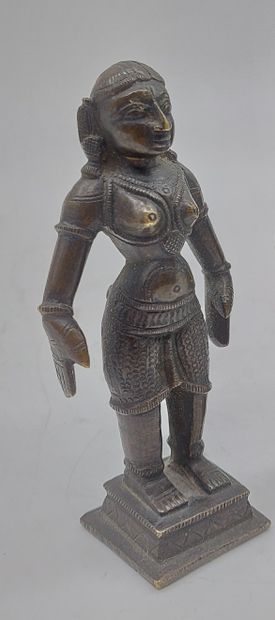 TWO SMALL BRONZES
H : 10,5 cm