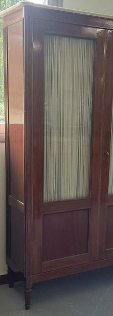 VITRINE in mahogany and mahogany veneer,...