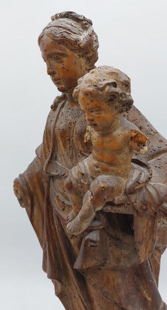 VIRGIN WITH CHILD in carved wood 
17th century...