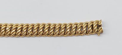 BRACELET in gold
Length: 19 cm
Weight : 15,20...