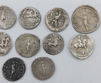 LOT OF TWELVE ANTIQUE PIECES