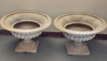 PAIR OF cast-iron Médicis VASQUES
H: 26 cm...