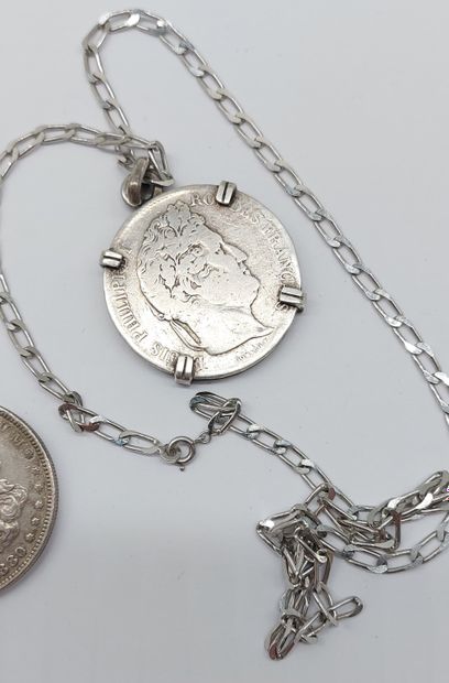LOT in silver and metal including : 
- a...