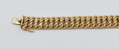 BRACELET in gold
Length: 19 cm
Weight : 15,20...