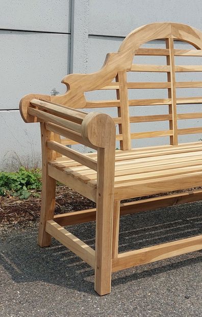 solid teak bench
H : 105 cm W : 167.5 cm...