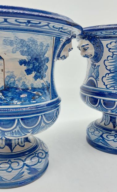 NEVERS
Pair of Montagnon planters decorated...