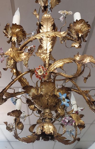 Gilded metal chandelier with porcelain flower...
