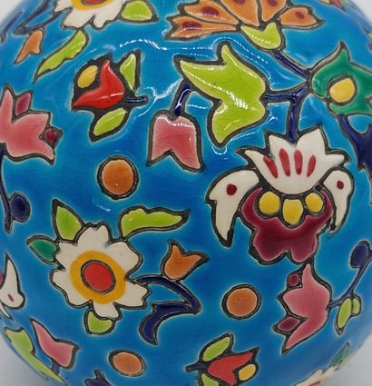 LONGWY
Longwy enamel shepherd lamp
H : 15,5...