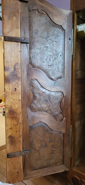ARMOIRE RUSTIQUE BRESSANNE en merisier et...
