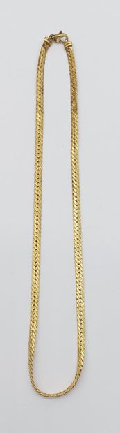COLLIER en or
Poids : 13,35 g
(accidents...