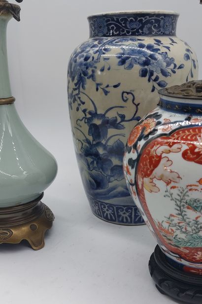 TWO LAMPS 
One Imari, total H: 32 cm
The...