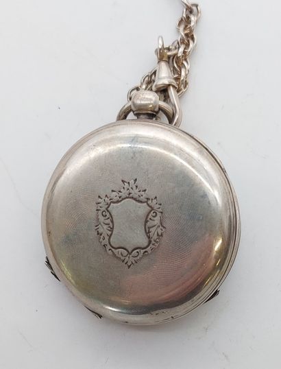 MONTRE A GOUSSET en argent, avec sa chaîne
Reynaud
Mouvement...