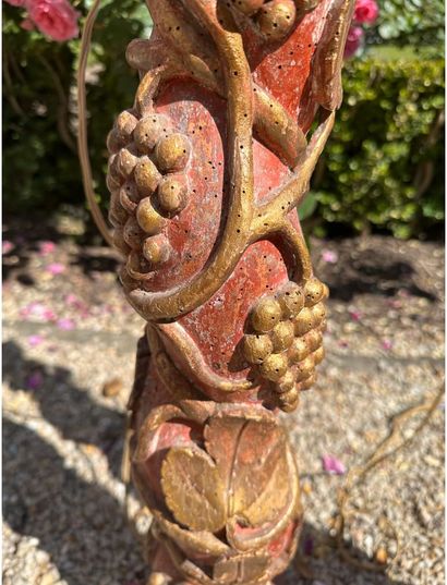 PAIR OF TORSES forming lamps in wood carved...