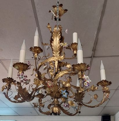 Gilded metal chandelier with porcelain flower...