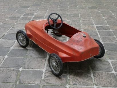 Voiture à pédales Maserati par Giordani....