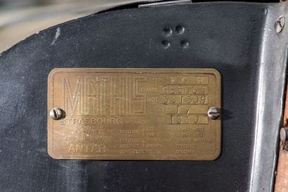 Mathis EMY 8 cabriolet Gangloff 1933
Chassis...