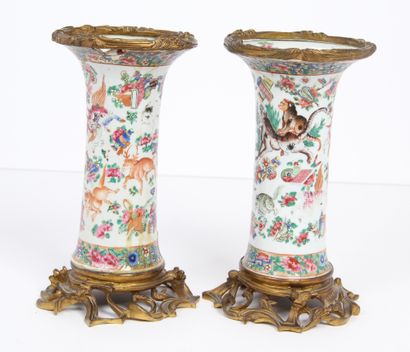 CHINE, CANTON, XIXe SIÈCLE

Paire de vases...
