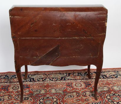 BUREAU DE PENTE

en bois de placage en feuillage,...
