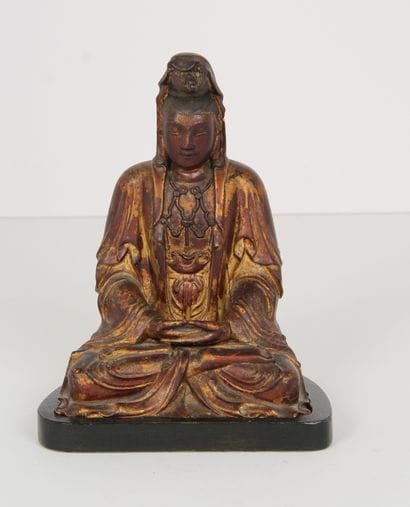 Chine, XVIIIe siècle

Guanyin en bois laqué...