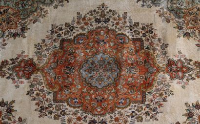 TAPIS TABRIZ (Nord-Ouest de l’Iran, milieu...