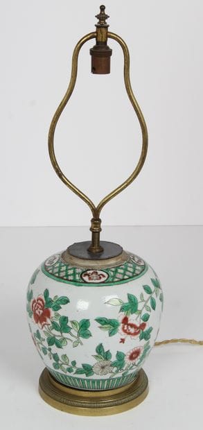 LAMPE VASE PORCELAINE DE CHINE, famille verte....