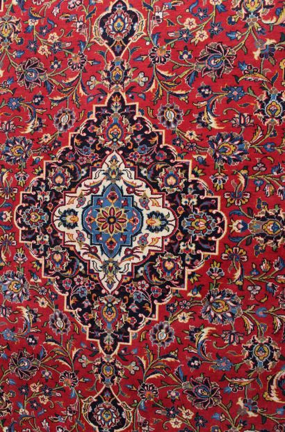 TAPIS KACHAN KORK (Iran vers 1975)

Champ...