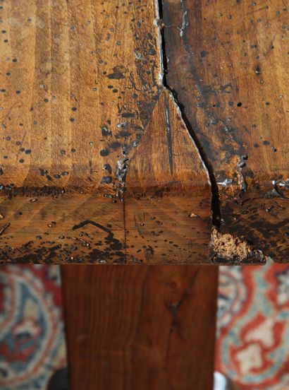 TABLE DE COUVENT

en noyer, reposant sur...