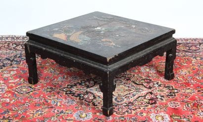 CHINE, XXe SIÈCLE. 

Table basse de forme...