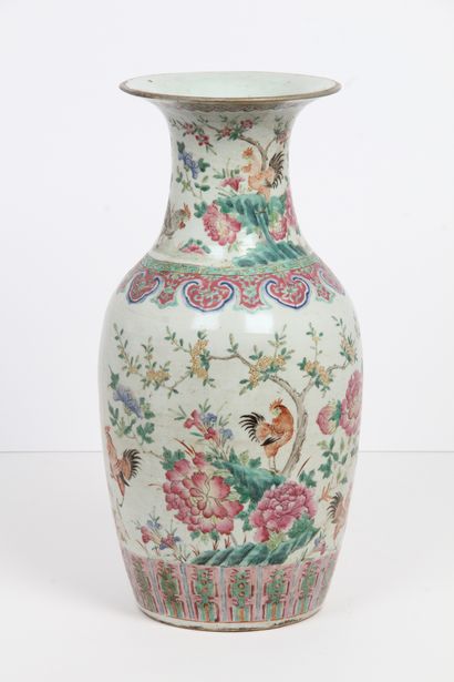 CHINE, FIN XIXe SIÈCLE. 

Vase balustre en...