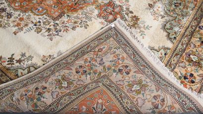 TAPIS TABRIZ (Nord-Ouest de l’Iran, milieu...