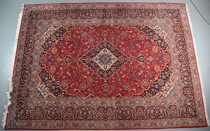TAPIS KACHAN KORK (Iran vers 1975)

Champ...