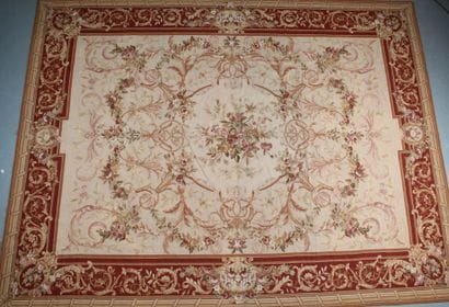 TAPIS AU POINT D’AUBUSSON, STYLE NAPOLÉON...