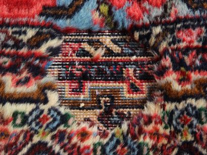 TAPIS SENNEH (Nord-Ouest de l’Iran Vers 1975)

Champ...