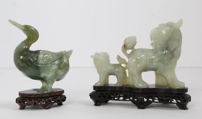 Chine, XXe siècle

Deux sujets en serpentine,...