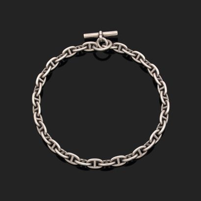 HERMÈS
COLLIER
retenant une succession de...