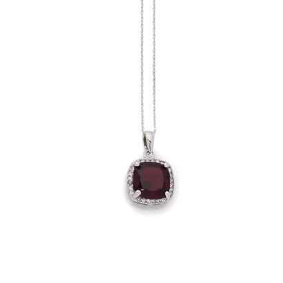 PENDENTIF 
retenant en son centre un grenat...