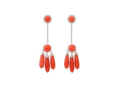 PAIRE DE BOUCLES D'OREILLES
de forme géométrique...
