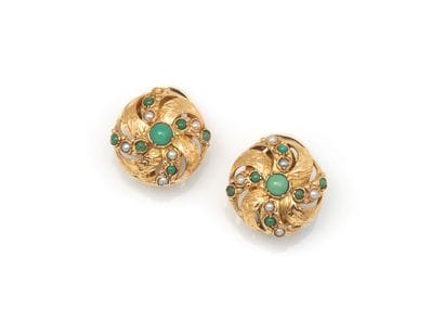 PAIRE DE BOUCLES D'OREILLES
de forme circulaire...