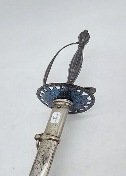 COURT EPEE, openwork guard, metal scabbard

Blade...