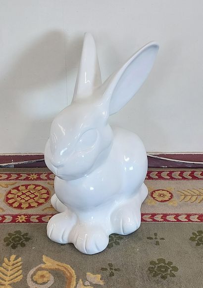 GRAND LAPIN en résine 

H : 58 cm