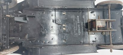 ANDRE CITROEN C6 JOUET

Mechanical car in...