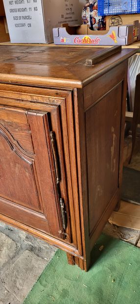 RUSTIC BUFFET TWO BODY in oak 

Louis XIII...