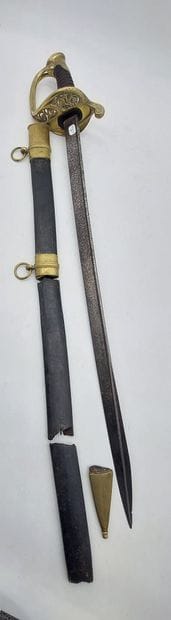 INFANTRY OFFICER'S SABRE, filigree horn handle

Blade...