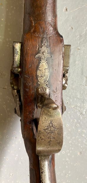 SILEX RIFLE with double barrels, carved wooden...