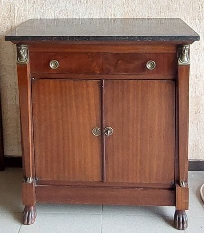 SMALL BUFFET in mahogany and mahogany veneer...