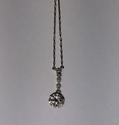 NECKLACE in white gold, diamond pendant

PB...