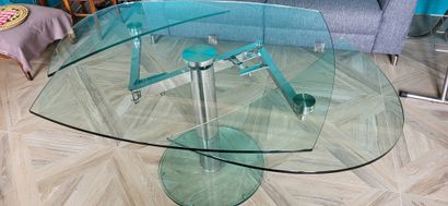 ITALIAN DESIGN

Square glass table with retractable...