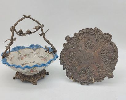 COUPE en porcelaine craquelée à décor de...