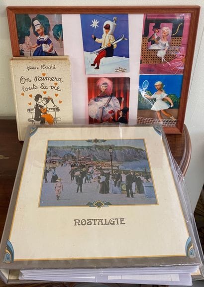SET OF OLD POST CARDS, postcards by Peynet...